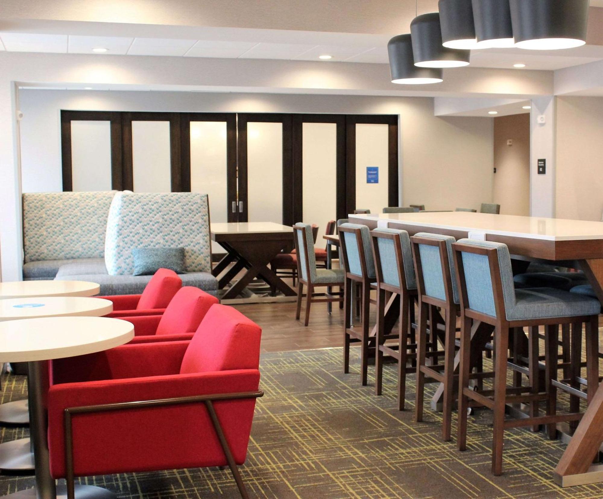 Hampton Inn Лексингтон Экстерьер фото