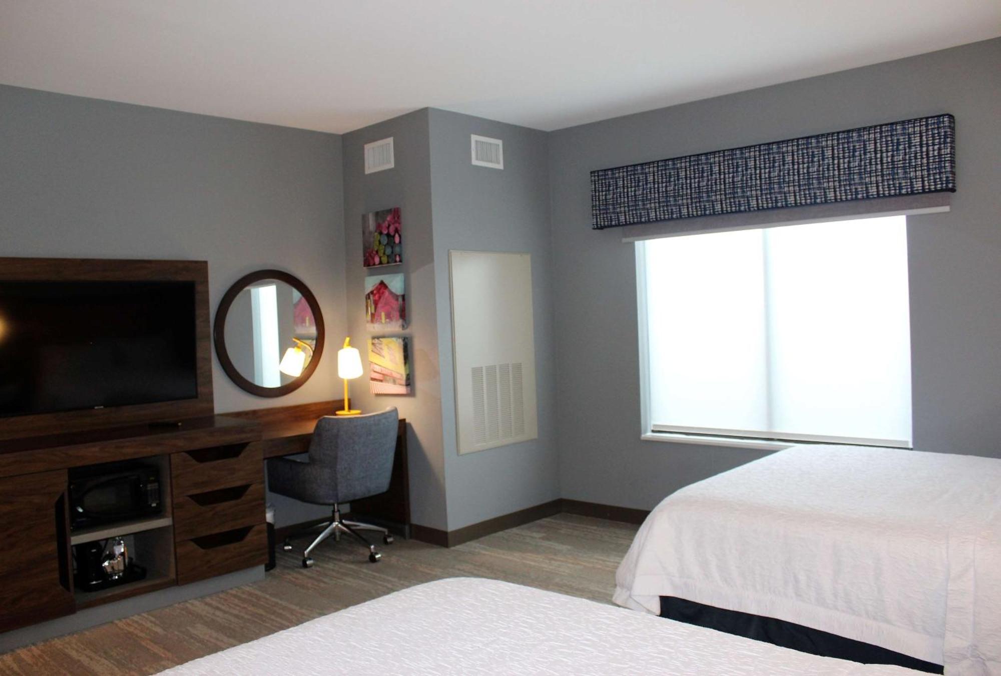 Hampton Inn Лексингтон Экстерьер фото