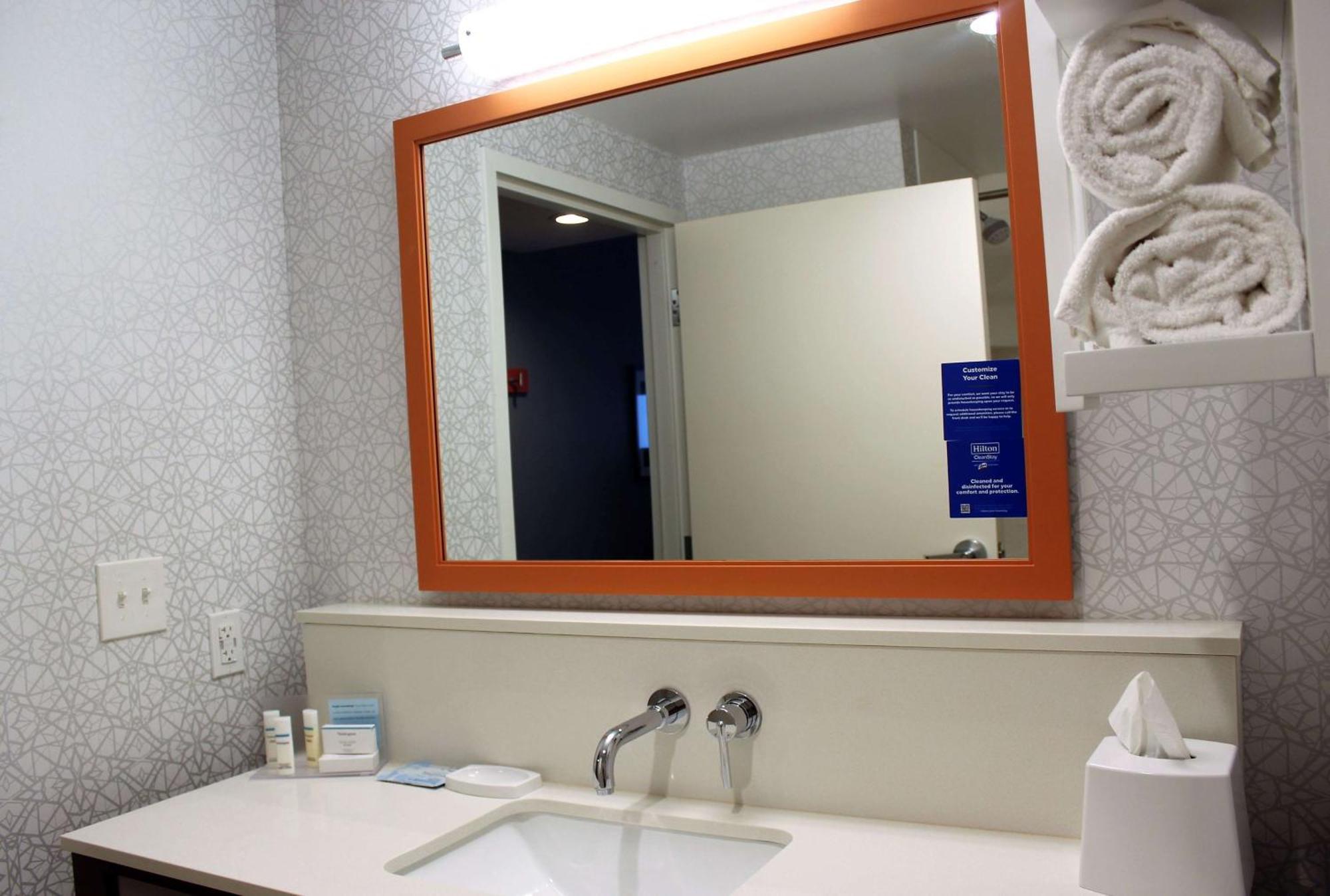 Hampton Inn Лексингтон Экстерьер фото